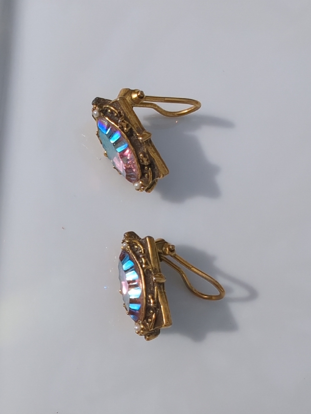 Vintage Signed TARA Aurora Borealis Crystal Clip-On Earrings - Marquise Cut - Picture 3 of 7